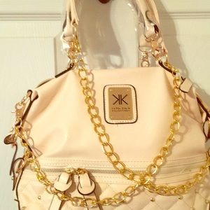 New kardashian han bag very nice